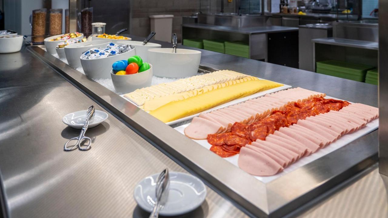 Centre Loewenberg 호텔 뮈르텐 외부 사진